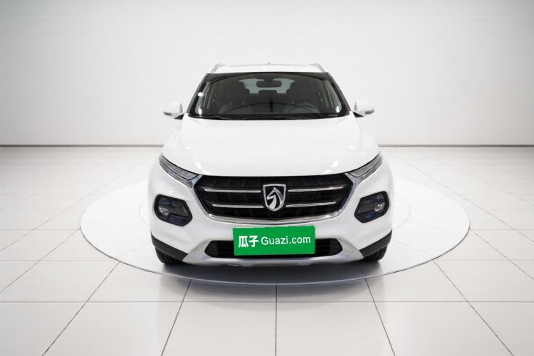 Used Baojun 510 2017 1.5L Manual Fashion Model Front