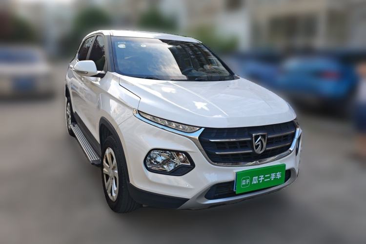 Used Baojun 510 2017 1.5L manual Comfort trim Front Right 45 Deg