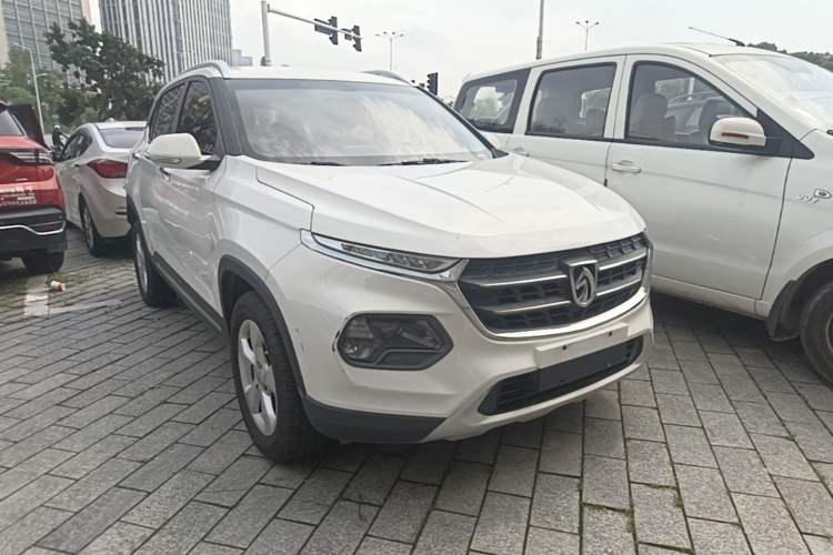Used Baojun 510 2017 1.5L Automatic Fashion Model Front Right 45 Deg
