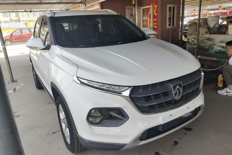 Used Baojun 510 2017 1.5L Manual Fashion Model Front Right 45 Deg