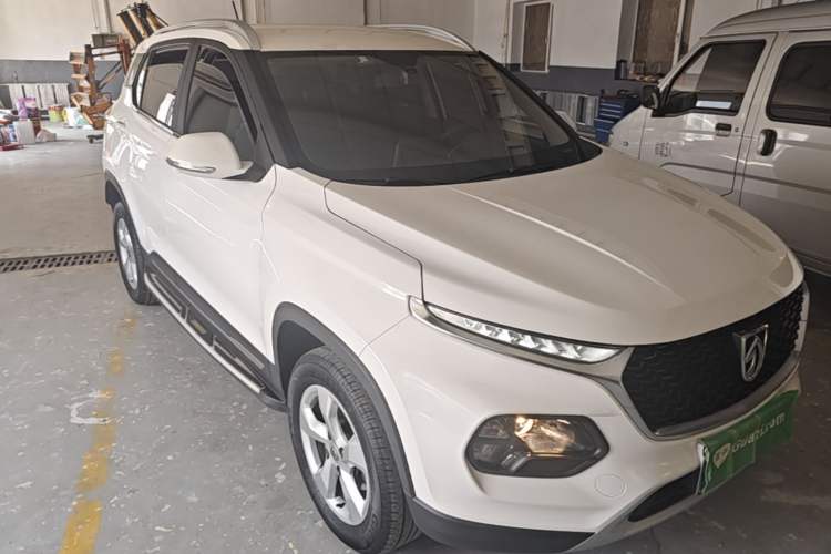 Used Baojun 510 2017 1.5L manual Comfort trim Front Right 45 Deg