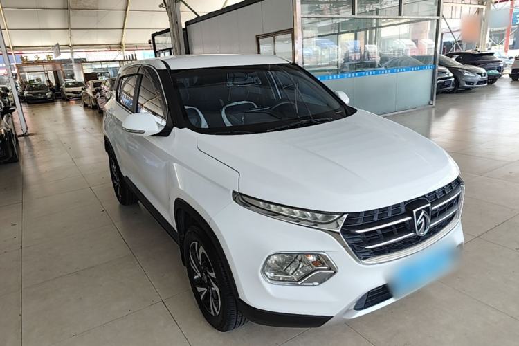 Used Baojun 510 2017 1.5L manual Comfort trim Front Right 45 Deg