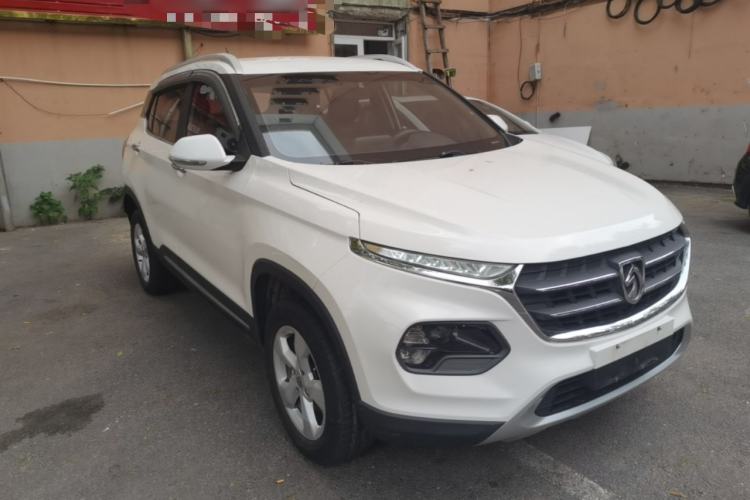Used Baojun 510 2017 1.5L Manual Fashion Model Front Right 45 Deg