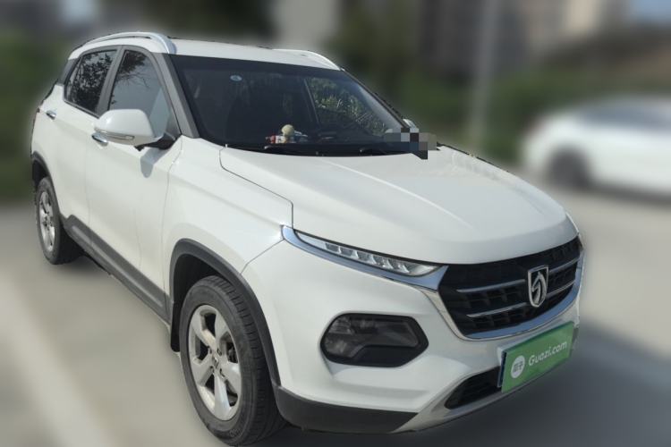 Used Baojun 510 2017 1.5L Manual Fashion Model Front Right 45 Deg
