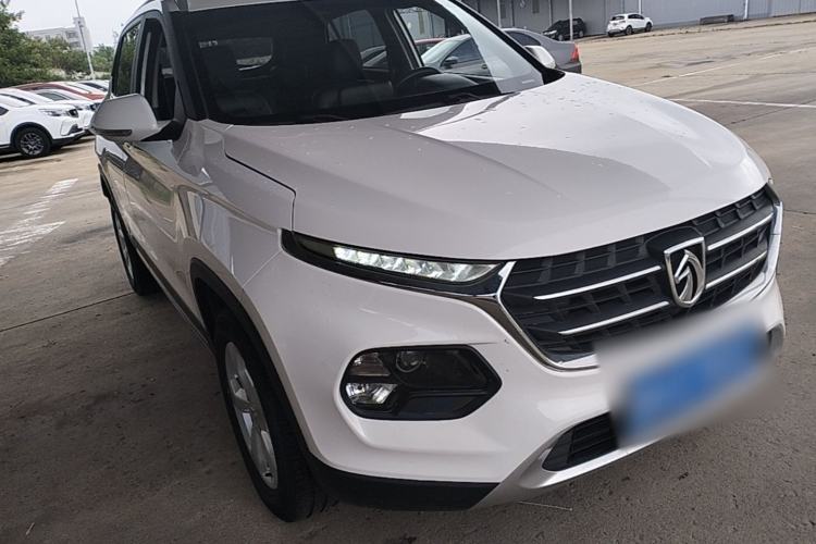 Used Baojun 510 2017 1.5L Manual Fashion Model Front Right 45 Deg