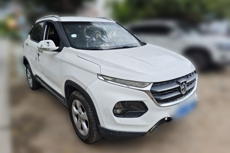 Used Baojun 510 2017 1.5L Manual Fashion Model Front Right 45 Deg