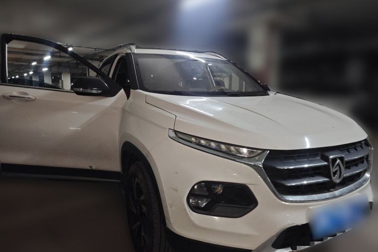 Used Baojun 510 2017 1.5L Automatic Luxury Model Front Right 45 Deg