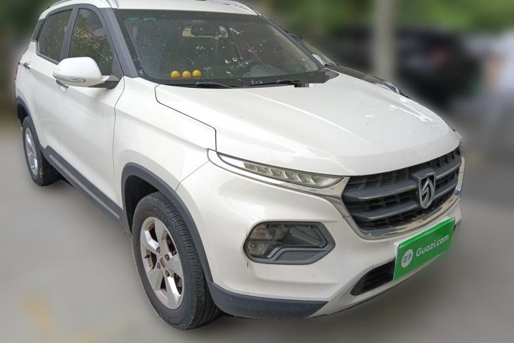 Used Baojun 510 2017 1.5L manual Comfort trim Front Right 45 Deg
