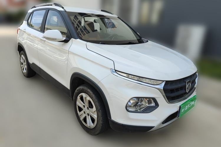 Used Baojun 510 2017 1.5L manual Comfort trim Front Right 45 Deg