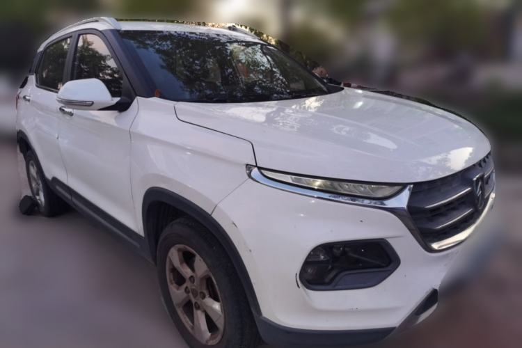 Used Baojun 510 2017 1.5L manual Comfort trim Front Right 45 Deg