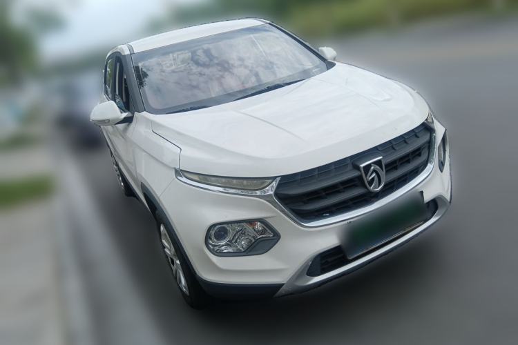 Used Baojun 510 2017 1.5L manual Comfort trim Front Right 45 Deg
