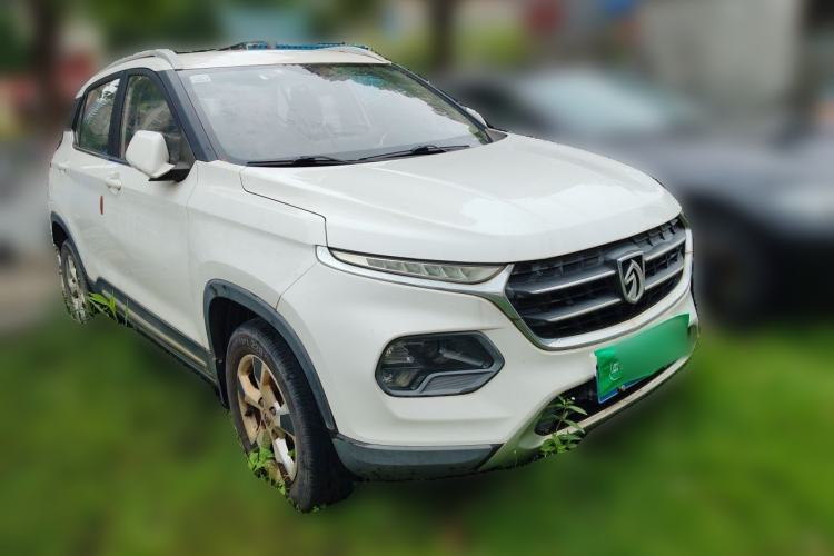 Used Baojun 510 2017 1.5L Manual Fashion Model Front Right 45 Deg
