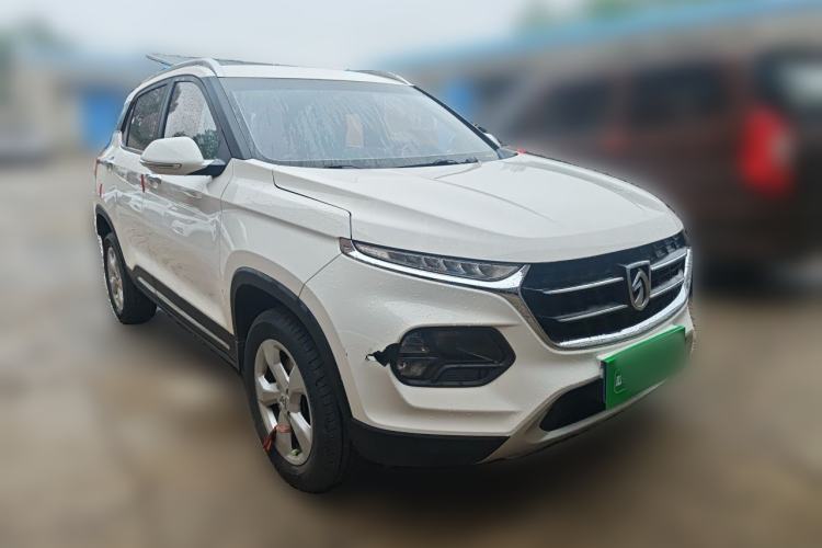 Used Baojun 510 2017 1.5L manual Comfort trim Front Right 45 Deg