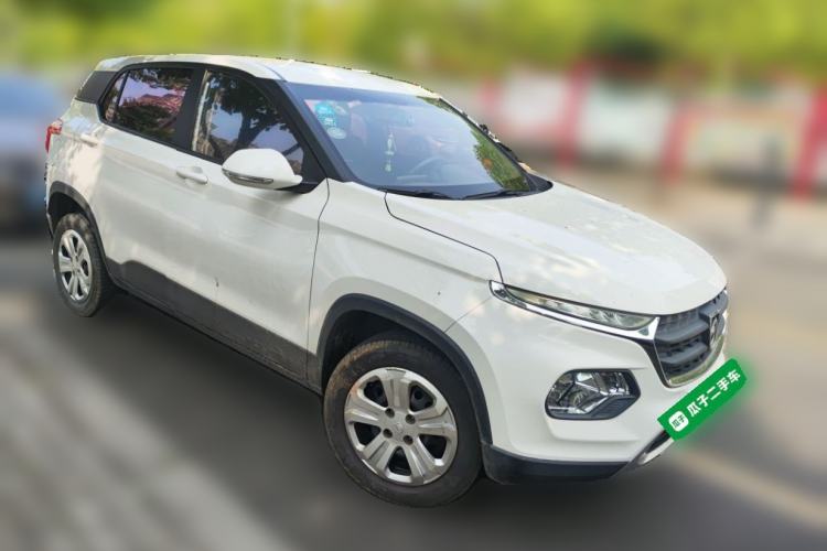Used Baojun 510 2017 1.5L manual Comfort trim Front Right 45 Deg