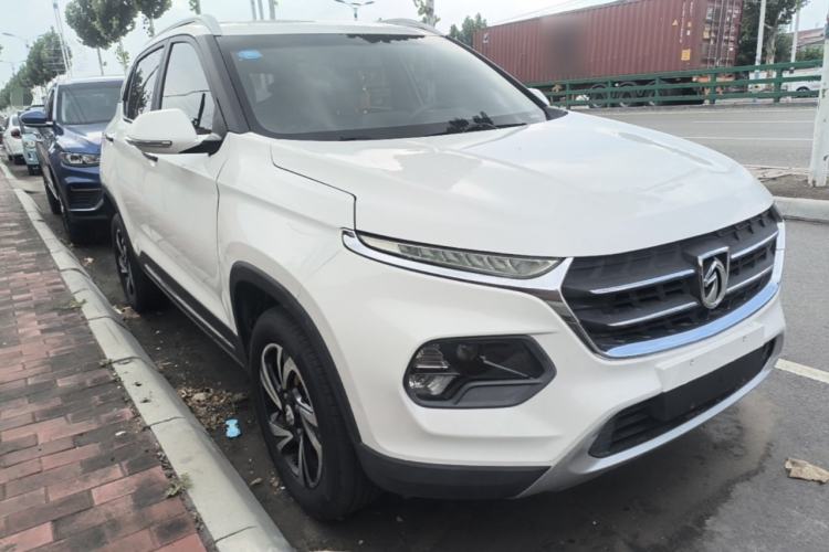 Used Baojun 510 2017 1.5L Automatic Fashion Model Front Right 45 Deg