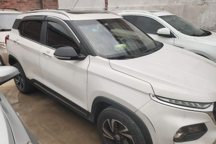 Used Baojun 510 2017 1.5L Manual Luxury Model Front Right 45 Deg