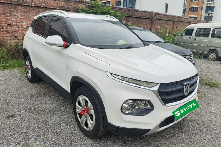 Used Baojun 510 2017 1.5L manual Comfort trim Front Right 45 Deg