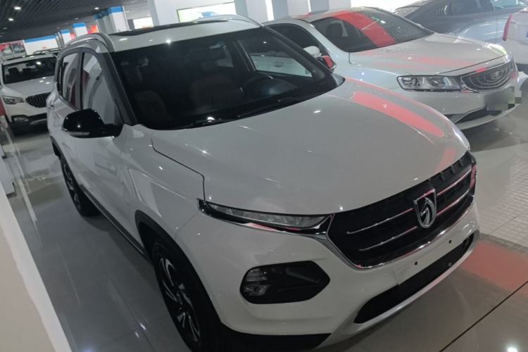 Used Baojun 510 2017 1.5L Manual Luxury Model Front Right 45 Deg