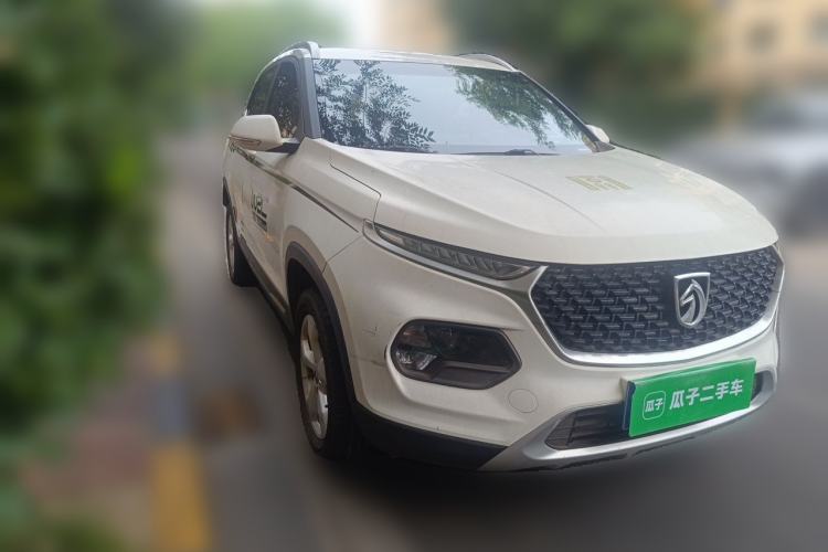 Used Baojun 510 2017 1.5L manual Comfort trim Front Right 45 Deg