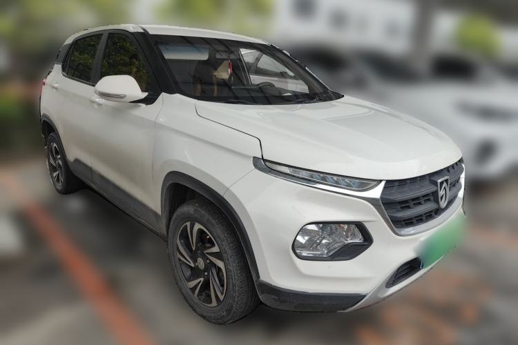 Used Baojun 510 2017 1.5L manual Comfort trim Front Right 45 Deg