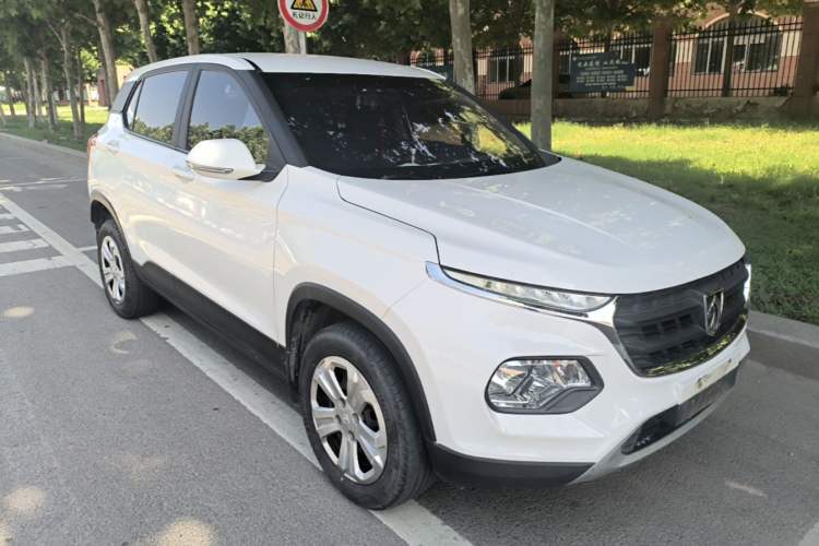 Used Baojun 510 2017 1.5L manual Comfort trim Front Right 45 Deg