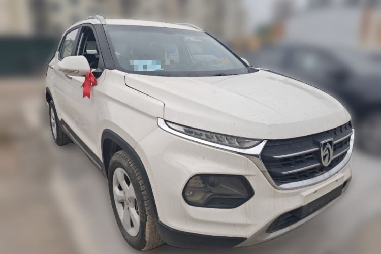 Used Baojun 510 2017 1.5L Manual Fashion Model Front Right 45 Deg