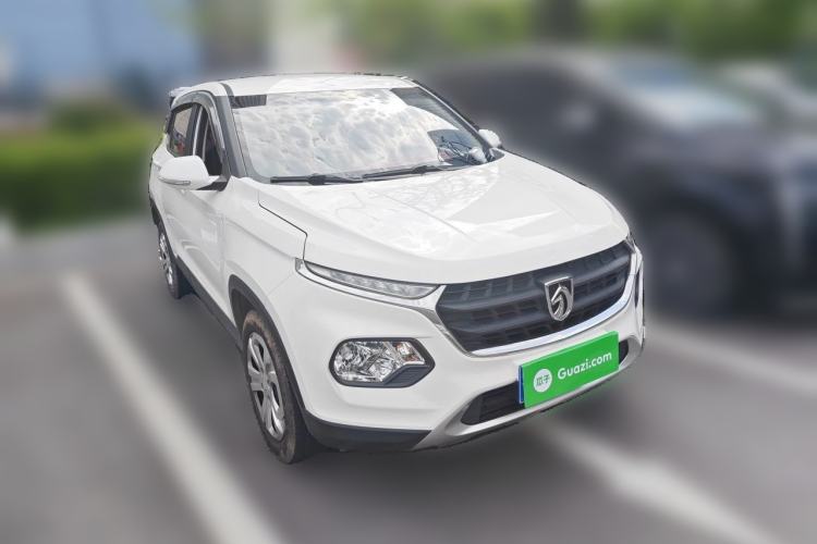 Used Baojun 510 2017 1.5L manual Comfort trim Front Right 45 Deg