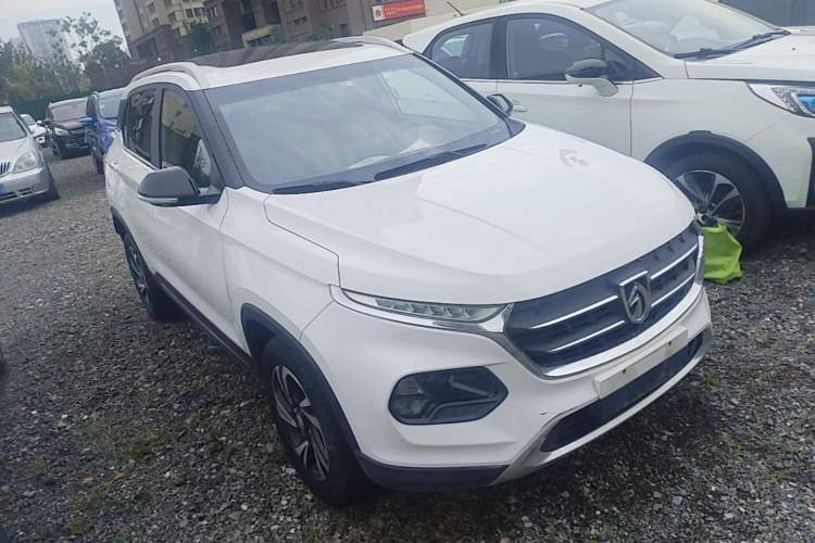 Used Baojun 510 2017 1.5L Manual Luxury Model Front Right 45 Deg