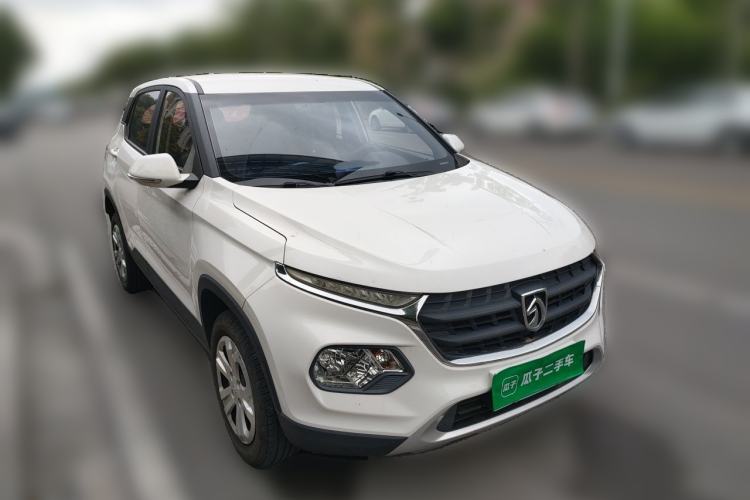 Used Baojun 510 2017 1.5L manual Comfort trim Front Right 45 Deg
