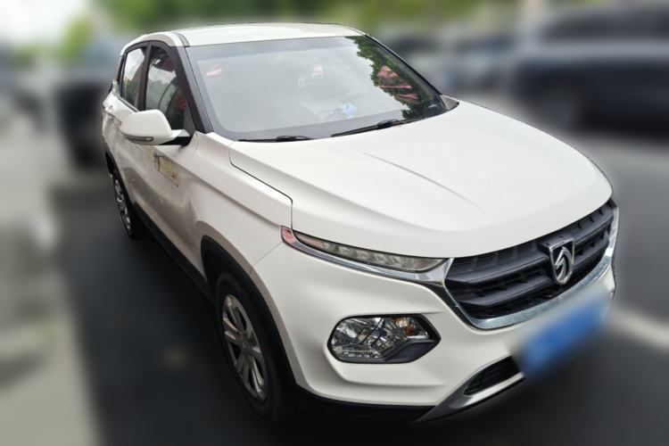 Used Baojun 510 2017 1.5L manual Comfort trim Front Right 45 Deg