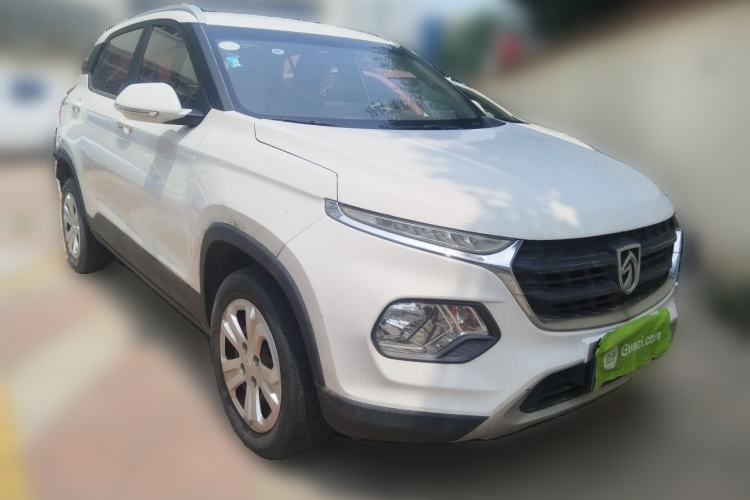 Used Baojun 510 2017 1.5L manual Comfort trim Front Right 45 Deg