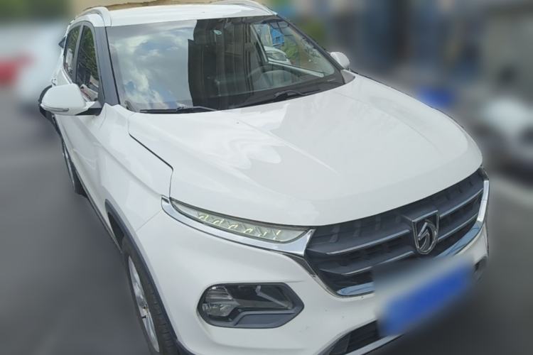 Used Baojun 510 2017 1.5L Manual Fashion Model Front Right 45 Deg