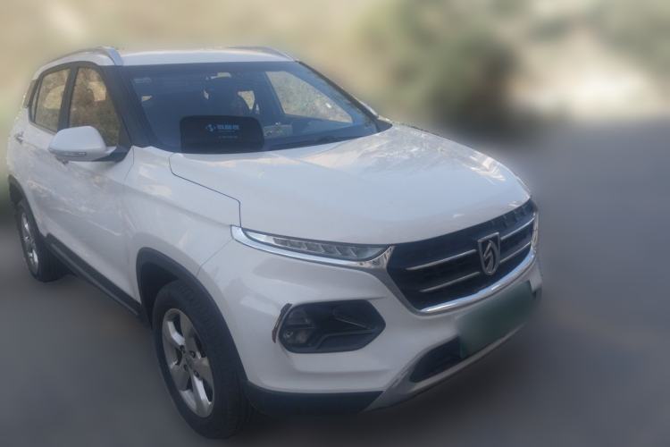Used Baojun 510 2017 1.5L manual Comfort trim Front Right 45 Deg