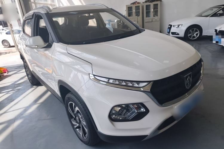 Used Baojun 510 2017 1.5L manual Comfort trim Front Right 45 Deg