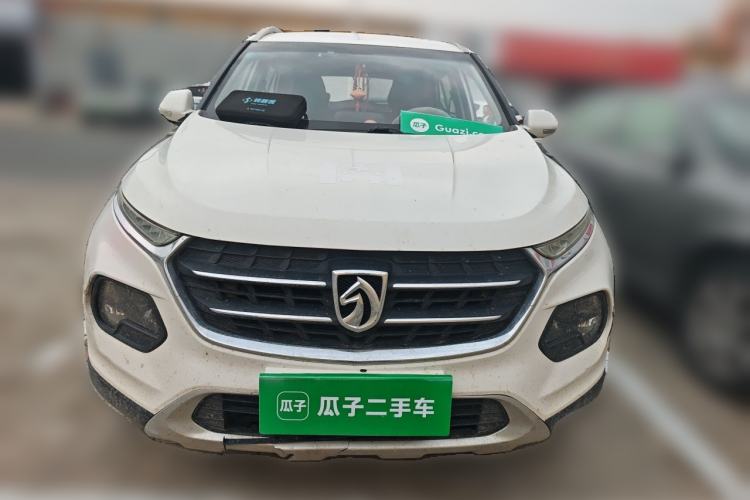 Used Baojun 510 2017 1.5L manual Comfort trim Front