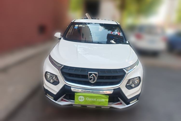 Used Baojun 510 2017 1.5L manual Comfort trim Front