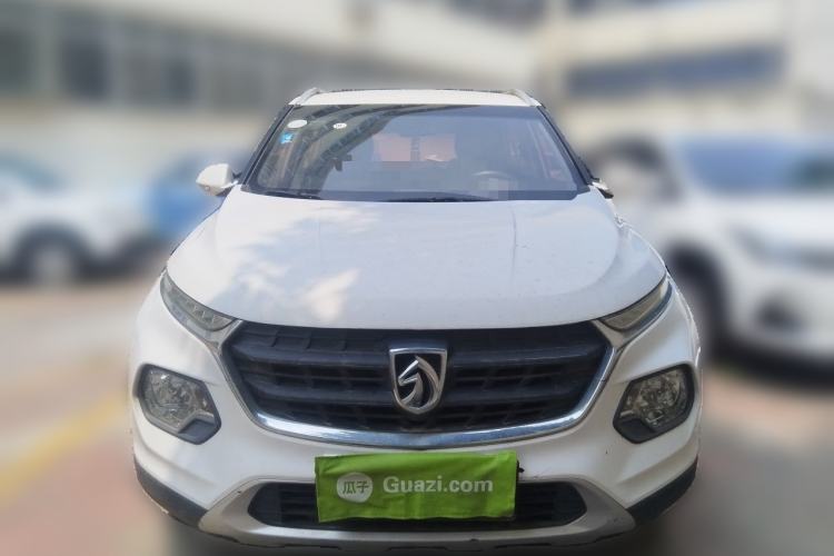 Used Baojun 510 2017 1.5L manual Comfort trim Front