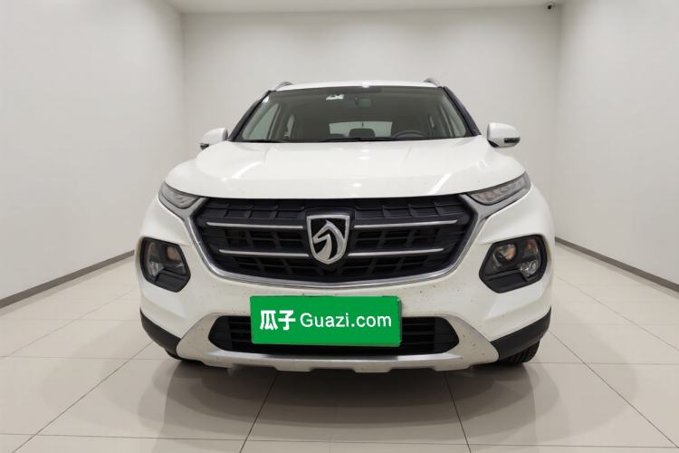 Used Baojun 510 2017 1.5L Manual Fashion Model Front
