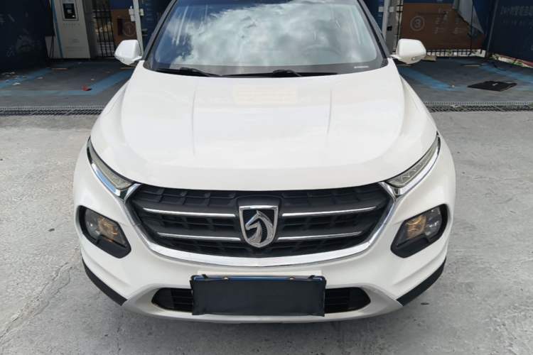 Used Baojun 510 2017 1.5L Manual Fashion Model Front