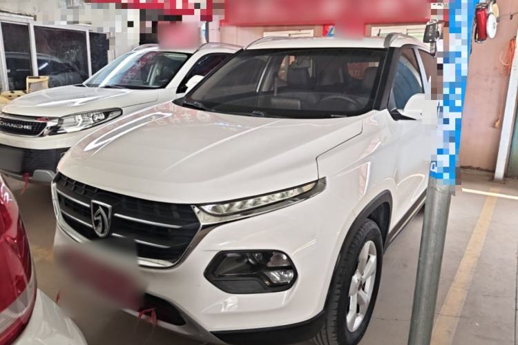 Used Baojun 510 2017 1.5L Manual Fashion Model Front