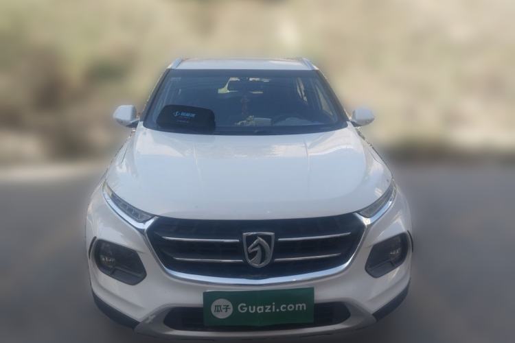 Used Baojun 510 2017 1.5L manual Comfort trim Front