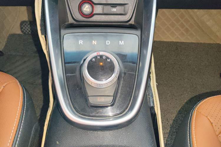 Used Baojun 510 2017 1.5L Automatic Luxury Model Gear Lever