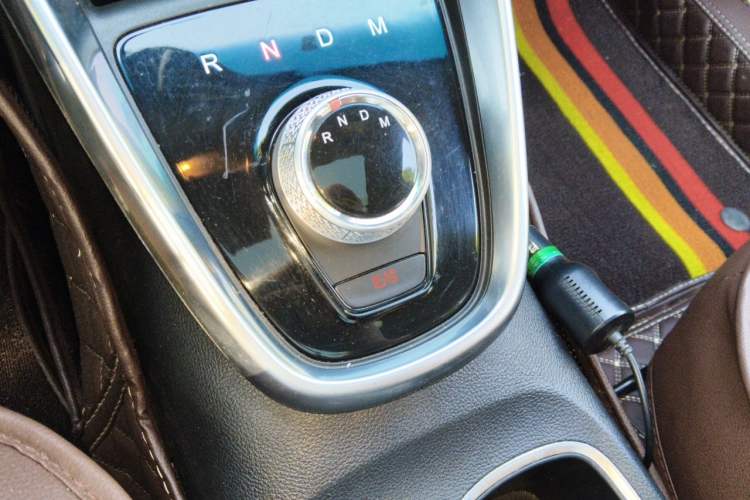 Used Baojun 510 2017 1.5L Automatic Luxury Model Gear Lever