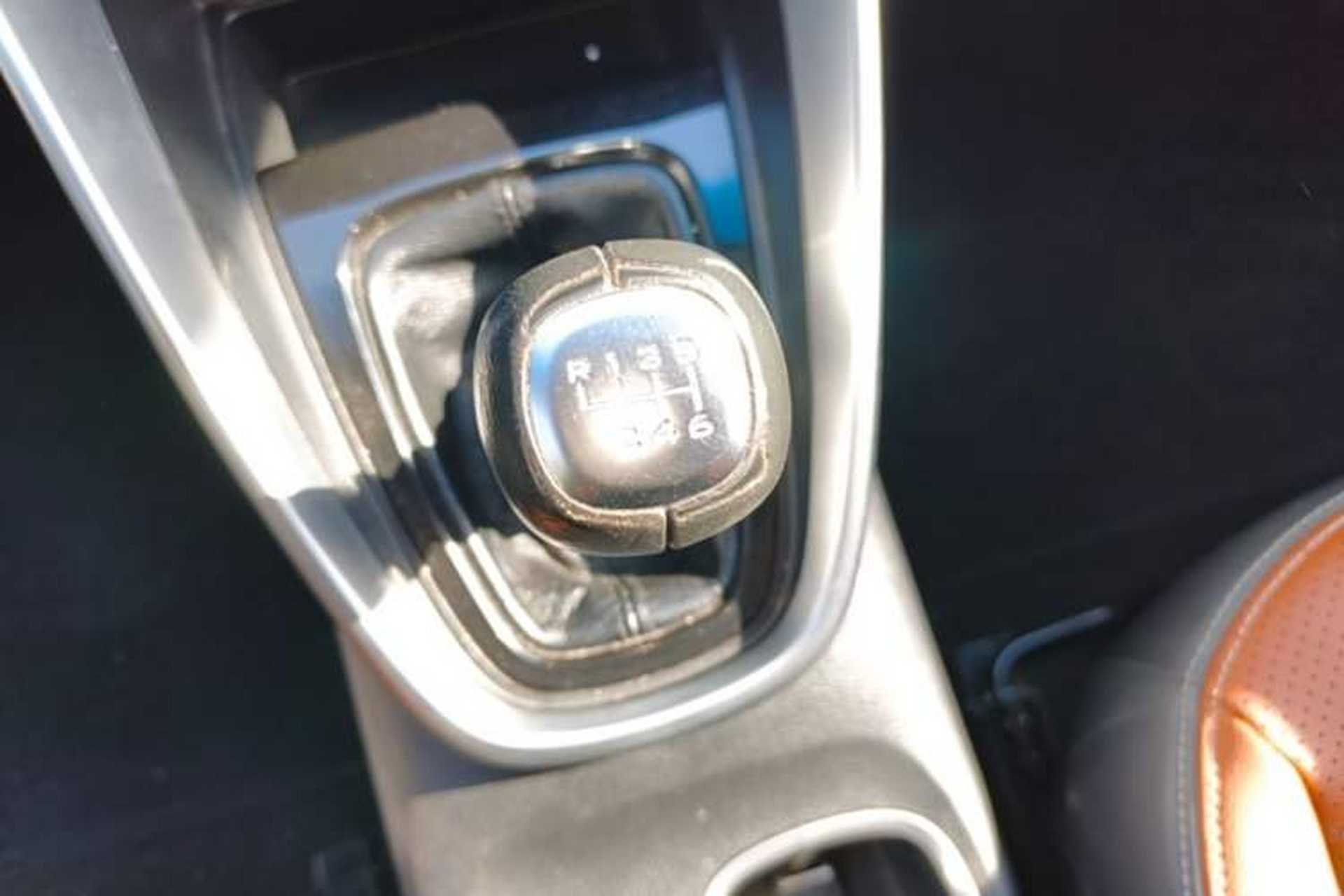 Used Baojun 510 2017 1.5L Manual Luxury Model Gear Lever