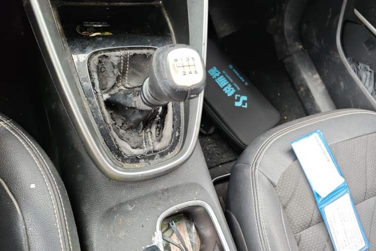 Used Baojun 510 2017 1.5L Manual Fashion Model Gear Lever