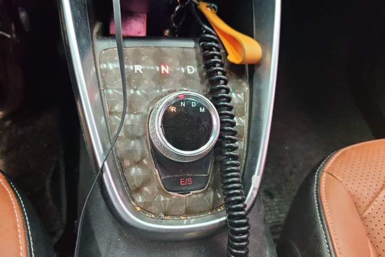 Used Baojun 510 2017 1.5L Automatic Luxury Model Gear Lever