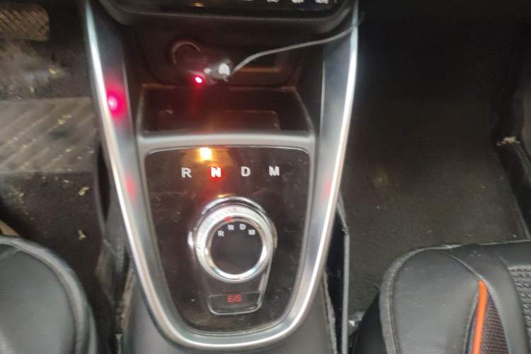 Used Baojun 510 2017 1.5L Automatic Luxury Model Gear Lever