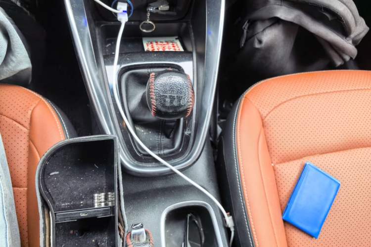 Used Baojun 510 2017 1.5L Manual Luxury Model Gear Lever