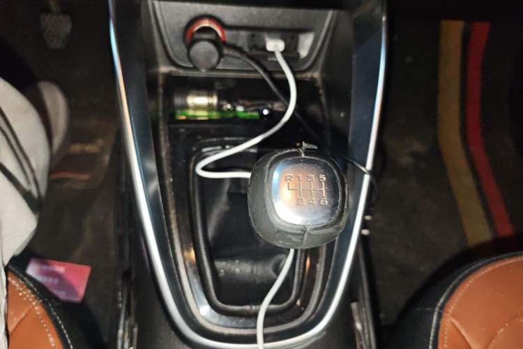 Used Baojun 510 2017 1.5L Manual Luxury Model Gear Lever