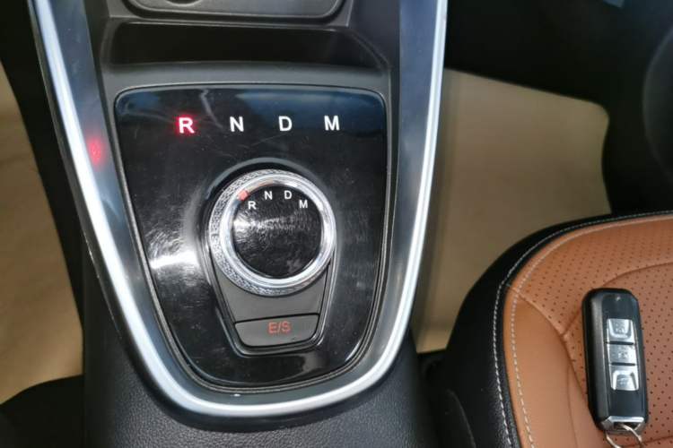 Used Baojun 510 2017 1.5L Automatic Luxury Model Gear Lever